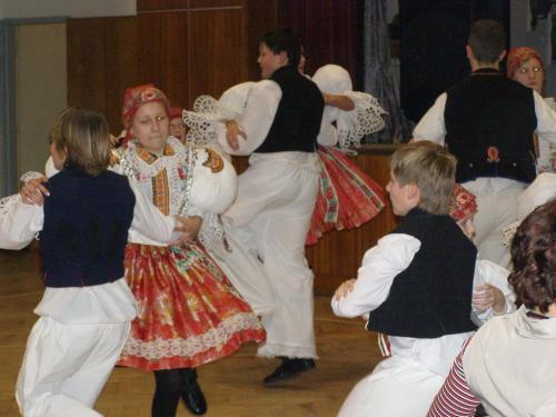 Fotografie z vystoupení souboru Jařinka 