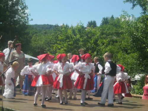 Jařinka: Festiválek na Srubu v Osvětimanech 04. 09. 2014